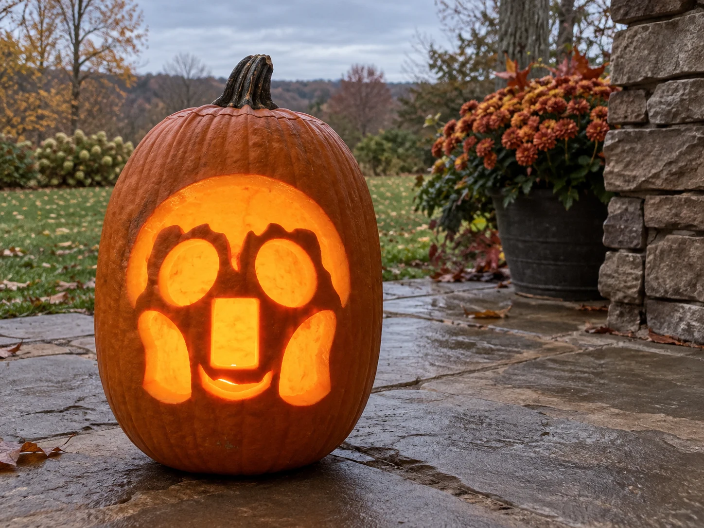 Screaming Emoji Pumpkin Stencil preview
